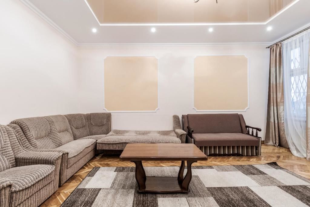 Апартаменты Akademika Hnatyuka Apartment Львов-40