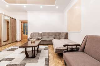 Апартаменты Akademika Hnatyuka Apartment Львов Апартаменты с 2 спальнями-12
